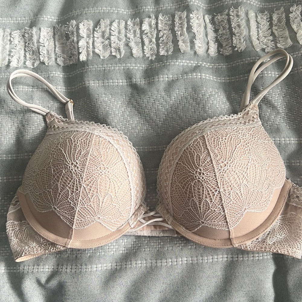 Victorias Secret Bombshell bra